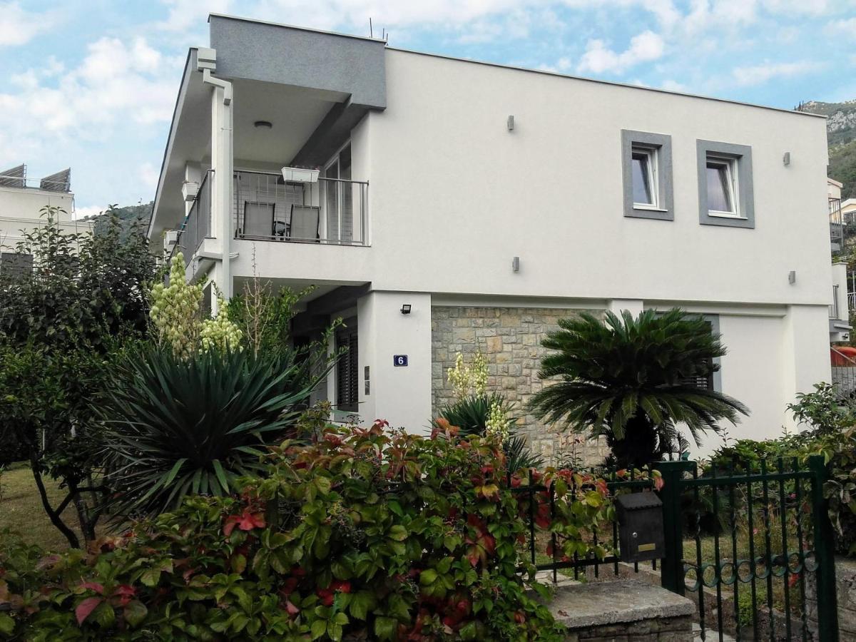 Djonovic דירה Petrovac